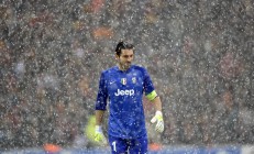 开云体育下载-逆转与统治，瑞典队的坚韧与林高远的完美风暴