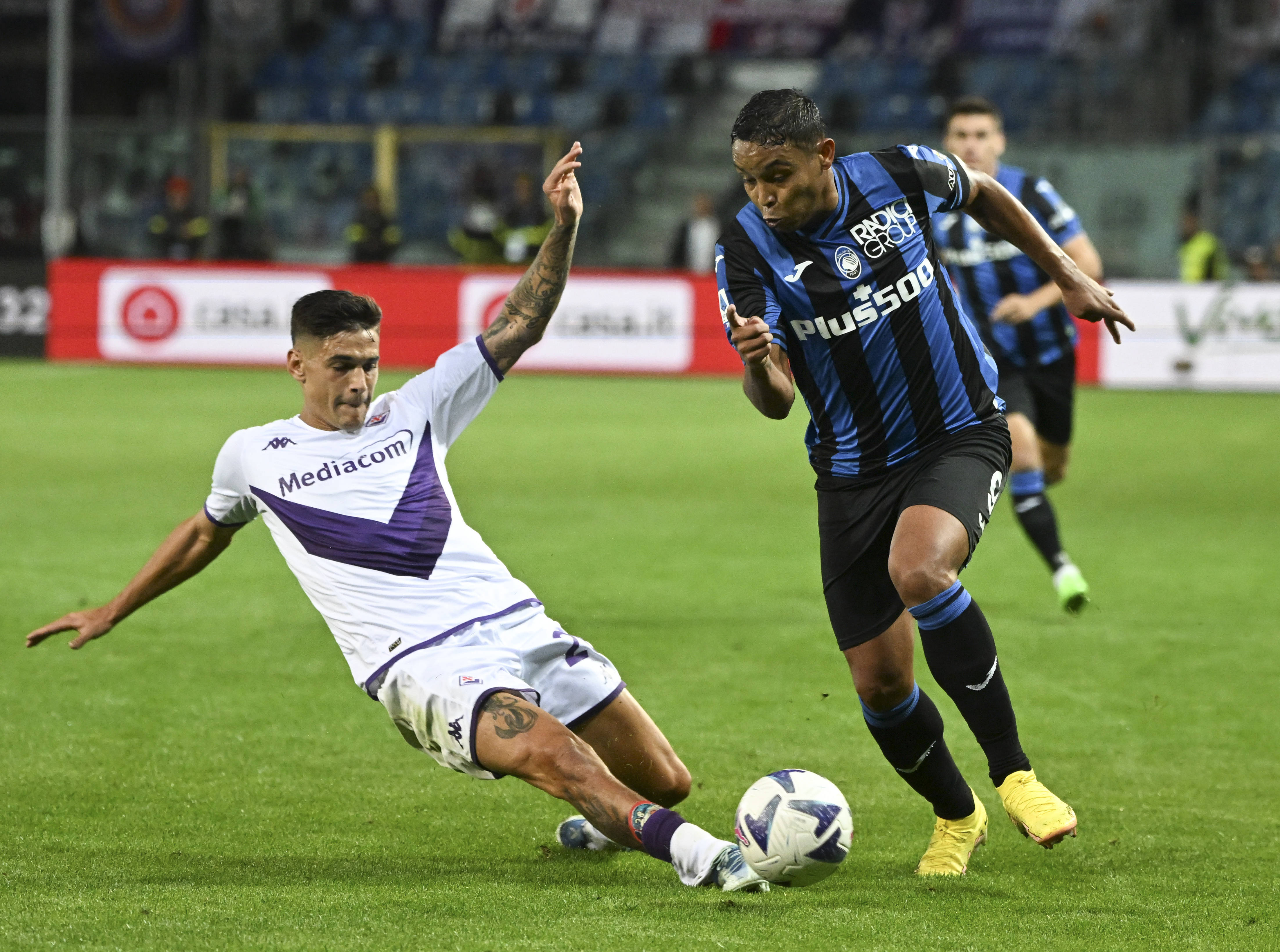 意大利足球风暴：佛罗伦萨胜国际米兰的简单介绍