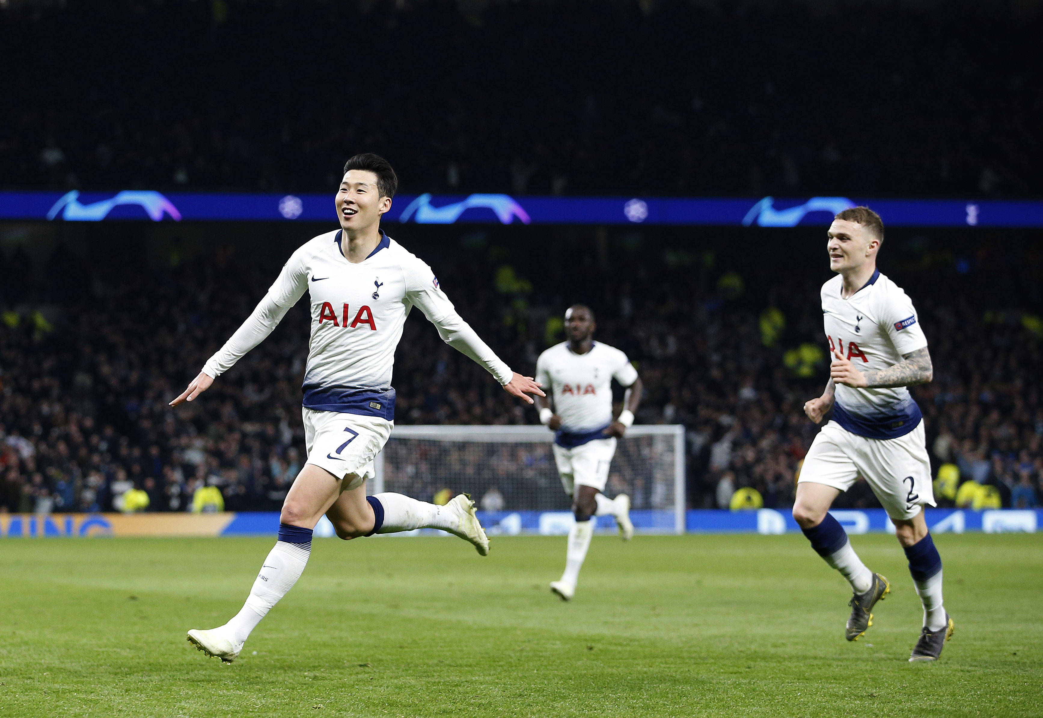 切尔西赢得比赛,豪取重要三分 切尔西赢得比赛,豪取重要三分