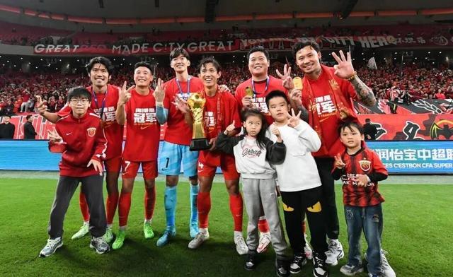 顶级联赛各队展现实力，激烈比拼持续火爆的简单介绍