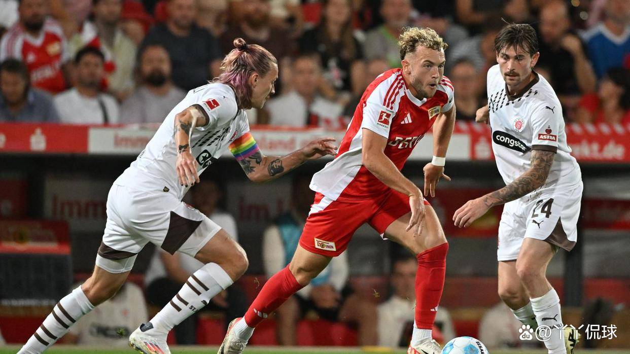 关于圣保利利亚队新援助攻入球，助球队逼平的信息