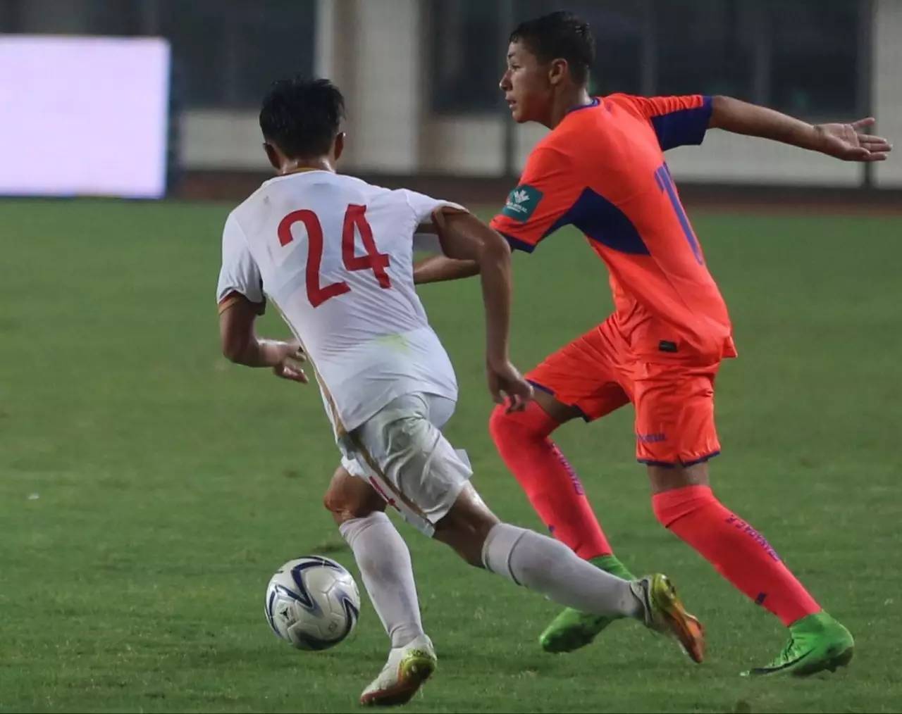 格拉纳达主场负于对手,遗憾失利的简单介绍 格拉纳达主场负于对手,遗憾失利的简单介绍