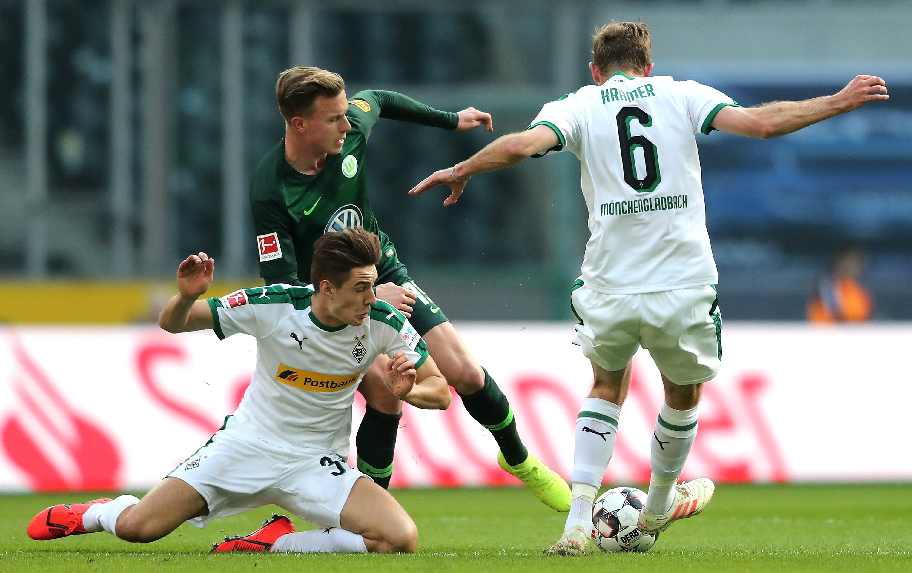 关于门兴格拉德巴赫球员大放异彩的信息 关于门兴格拉德巴赫球员大放异彩的信息