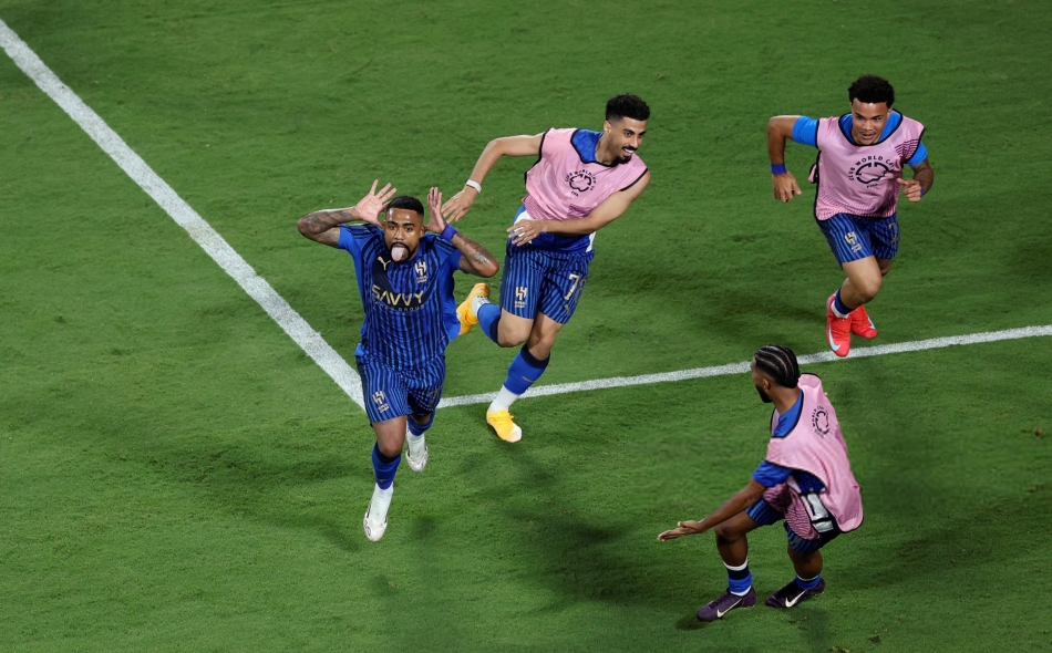 曼城绝杀里昂，博格巴制霸全场