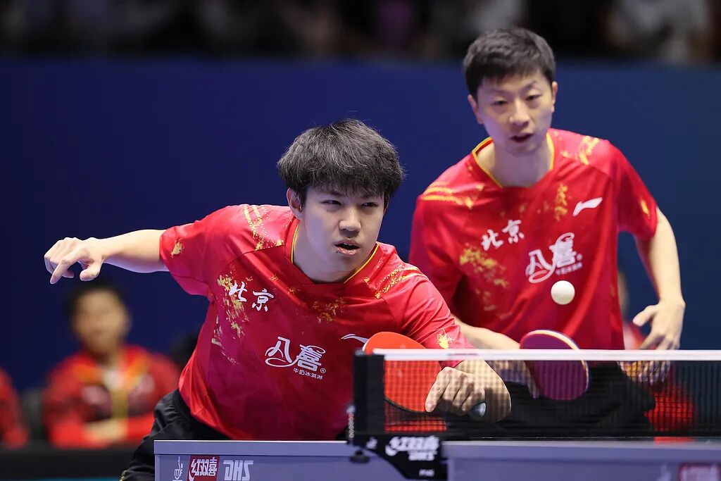 法国乒乓球队险胜日本乒乓球队,马龙打破历史纪录的简单介绍 法国乒乓球队险胜日本乒乓球队,马龙打破历史纪录的简单介绍