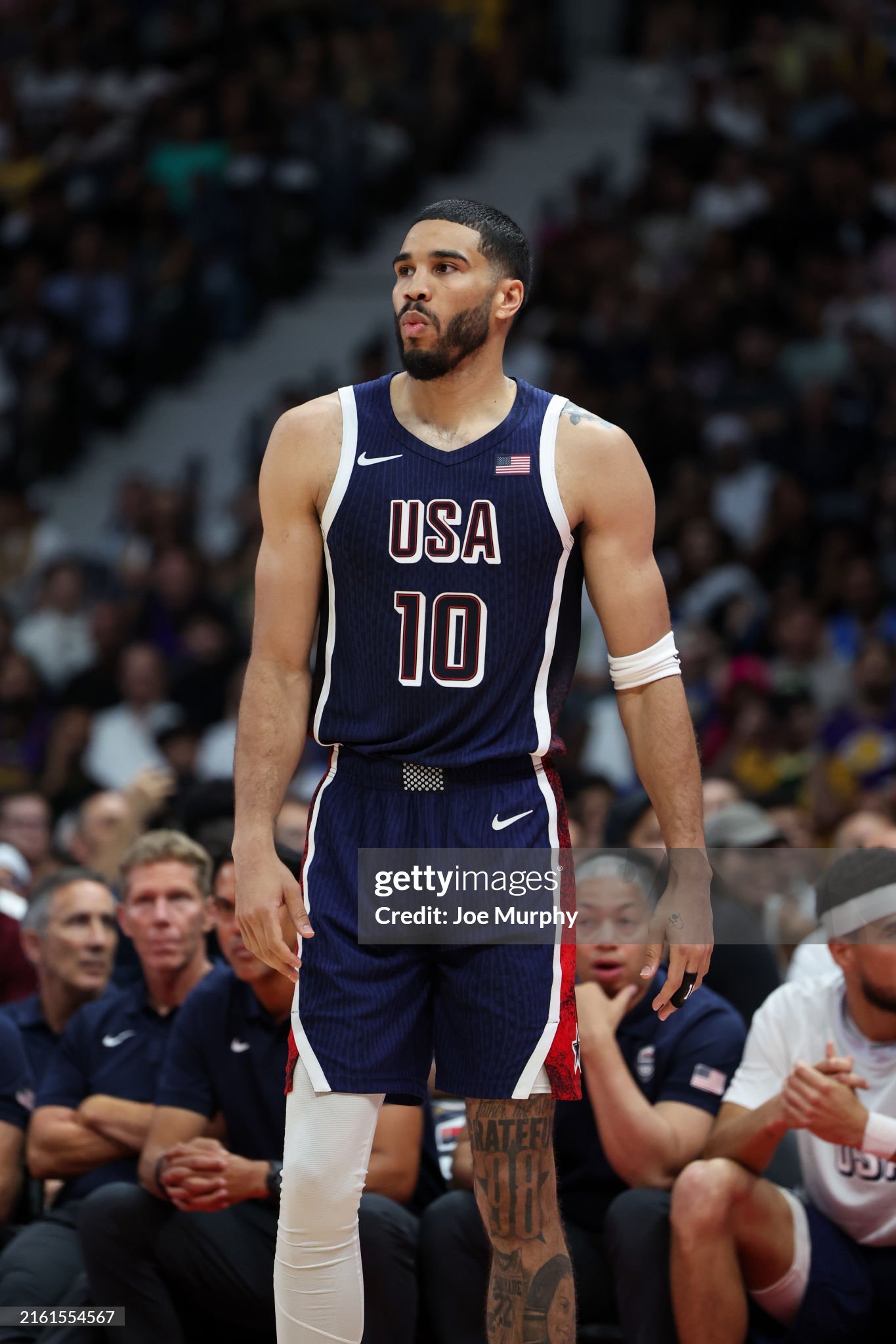 关于鹈鹕完胜南韩男篮，塔图姆完成帽子戏法的信息