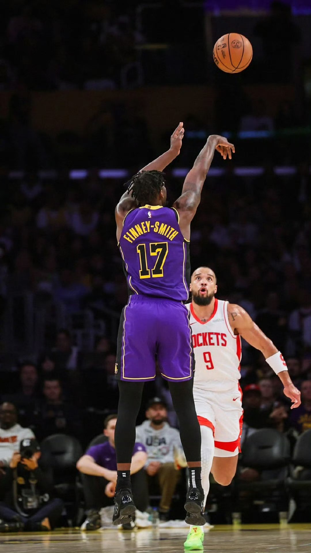 关于湖人战绩不佳,深陷泥潭无法自拔的信息 关于湖人战绩不佳,深陷泥潭无法自拔的信息