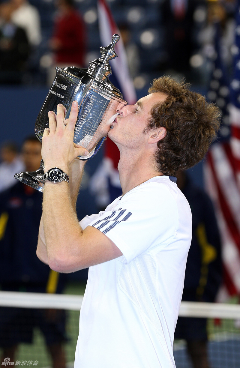 温网碾压年终总决赛，穆雷高光表现的简单介绍