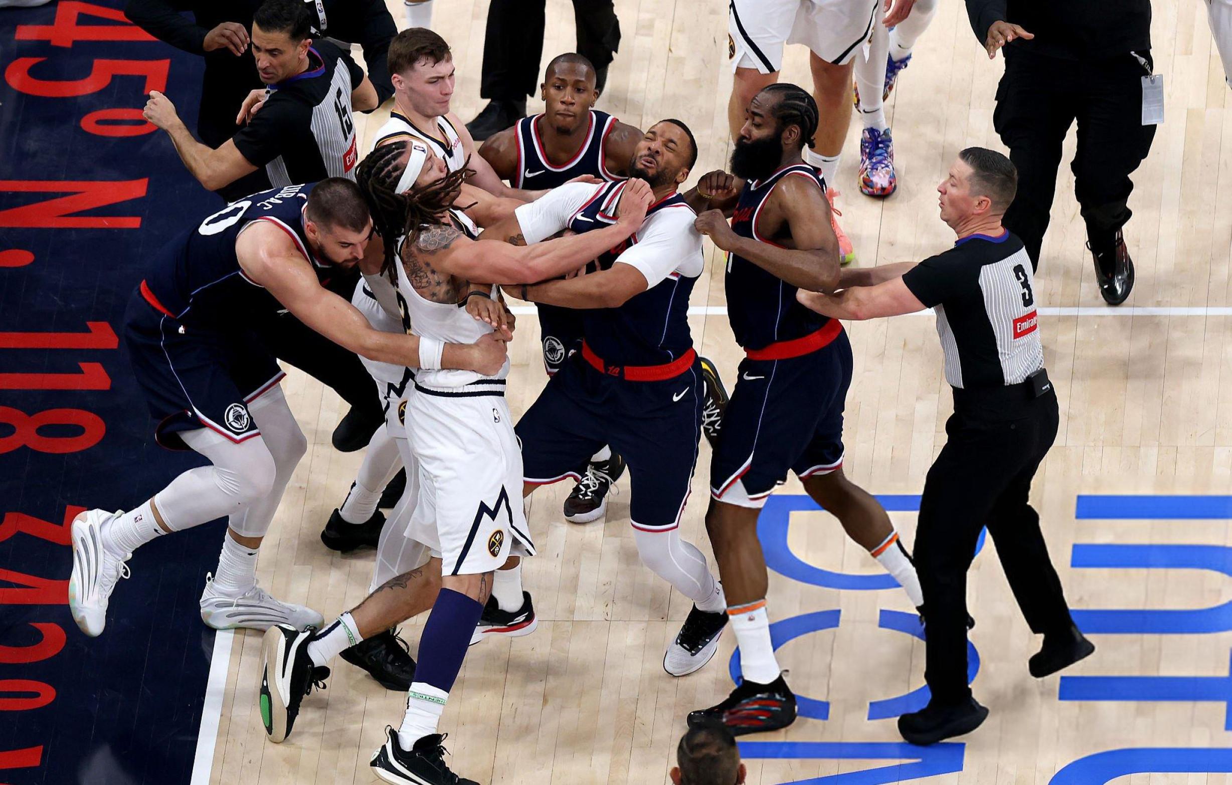 包含NBA季后赛比赛之夜,场场精彩胜负难料的词条 包含NBA季后赛比赛之夜,场场精彩胜负难料的词条