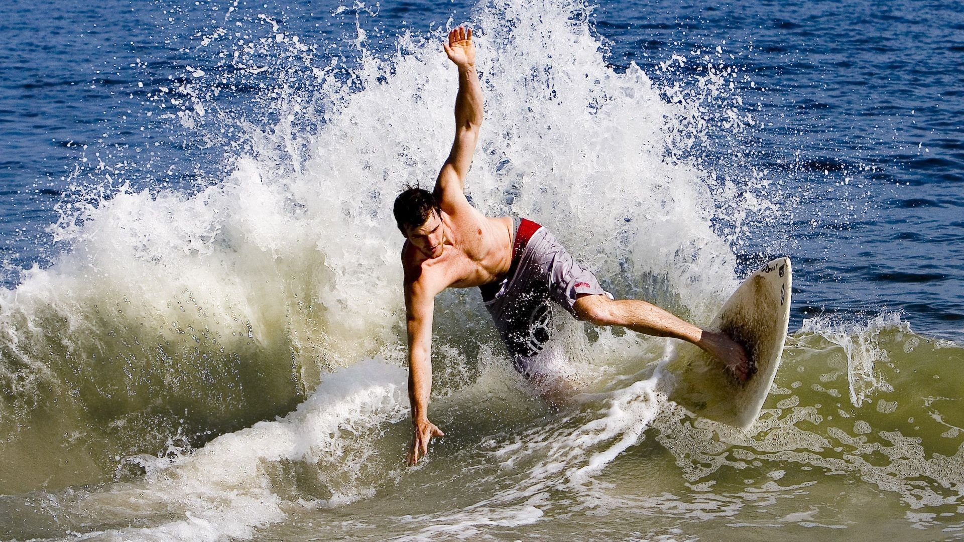 阿什拉夫末节接管比赛，贝蒂斯从智利带走的不止是胜利